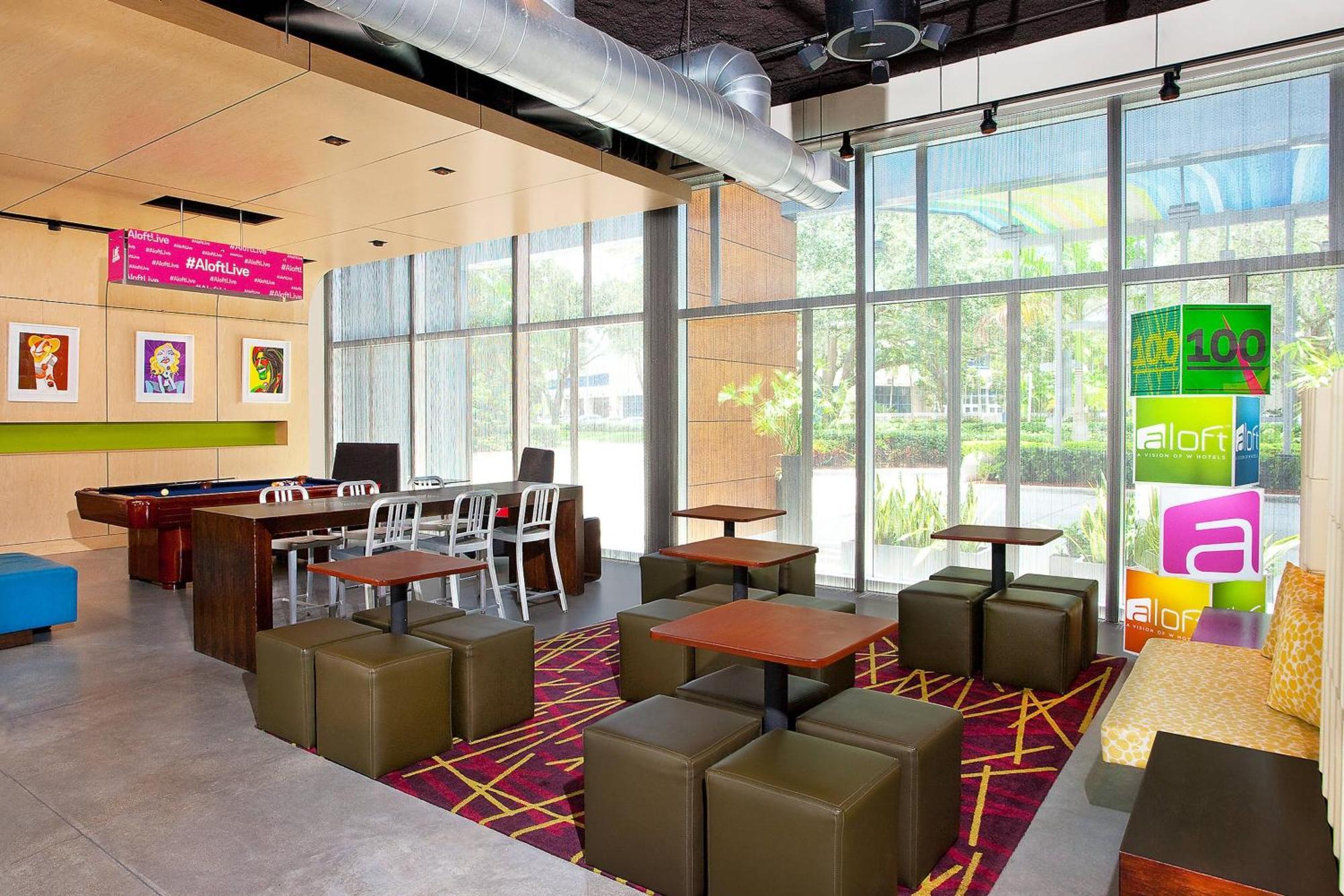 Отель Aloft Miami Дорел Экстерьер фото