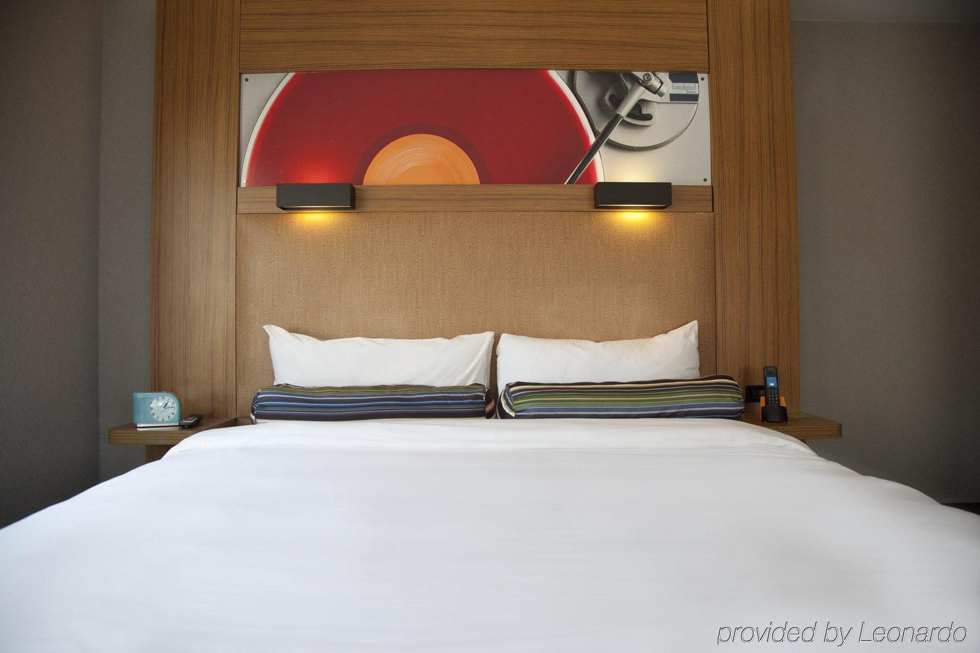 Отель Aloft Miami Дорел Номер фото