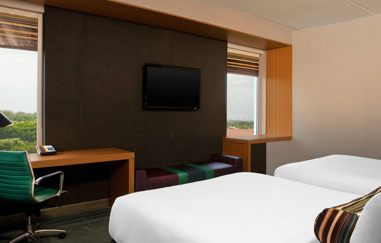 Отель Aloft Miami Дорел Экстерьер фото